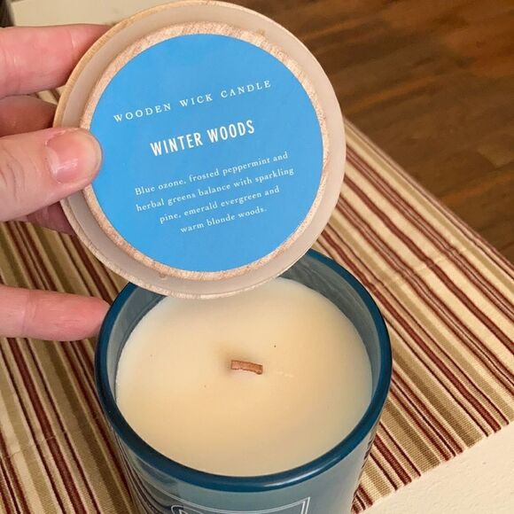 DW Home Winter Woods Wooden Wick Candle - Picture 2 of 5